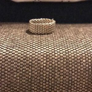 Tiffany mesh ring
